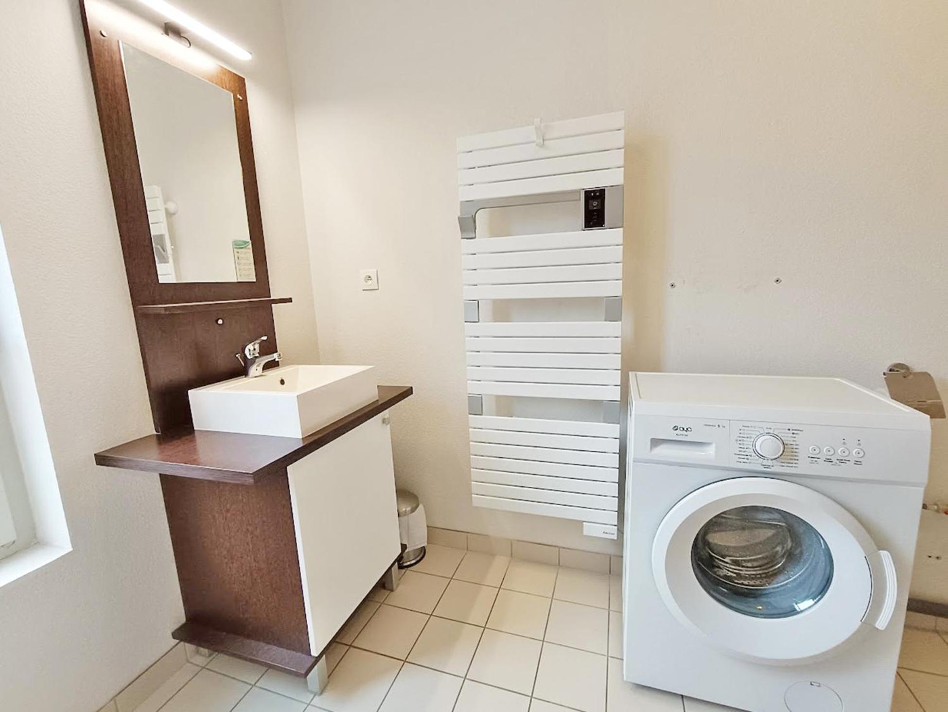 Il Etait Une Fois Luchon, T2, Centre Luchon, Wifi, Casier A Skis, Ascenseur, 4 Personnes Apartment Bagnères-de-Luchon Екстериор снимка